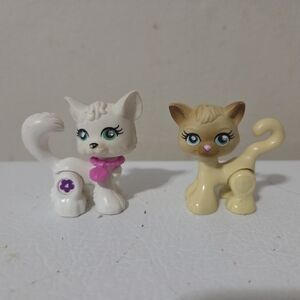 Polly Pocket Sparkling Pets Tan And White Magnetic Feet Set Of 2